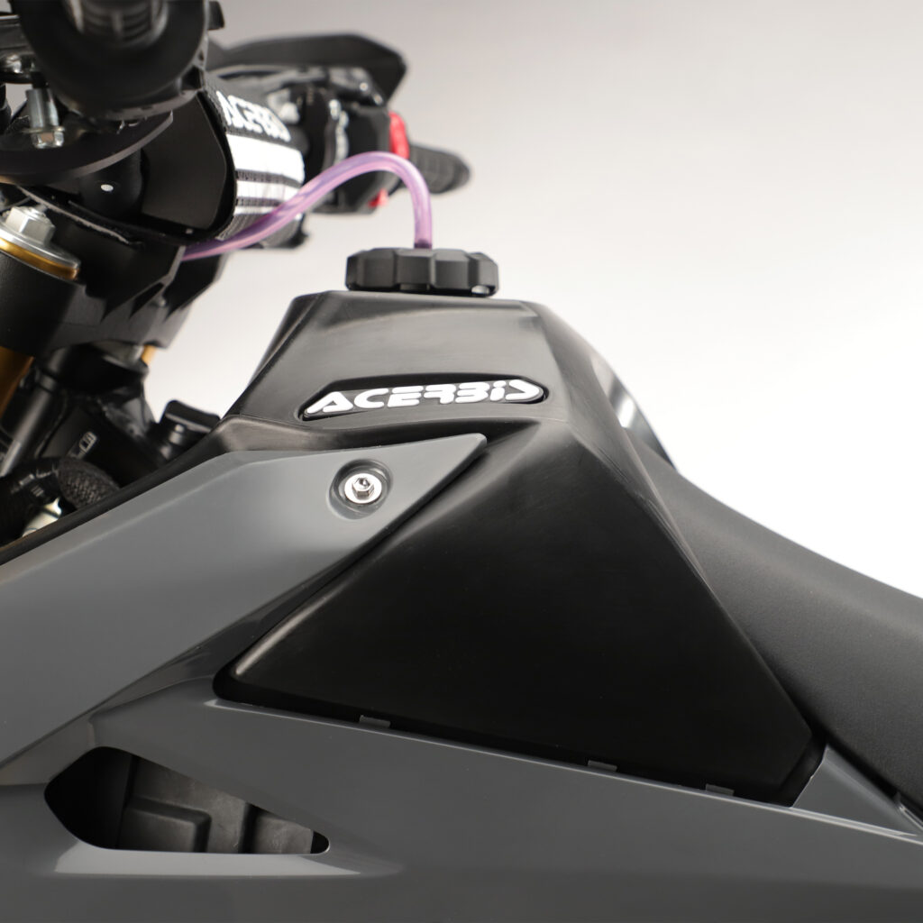 Acerbis 15 liter tank på Suzuki DR-Z4S — Enghave Motor