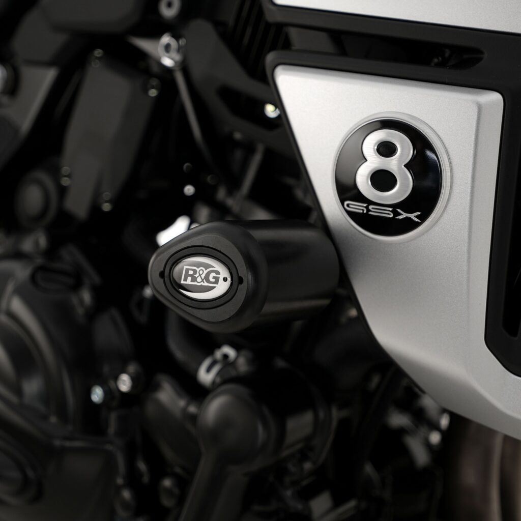 R&G Aero styrtpude på Suzuki GSX-8T — Enghave Motor