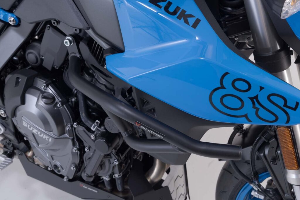 SW-Motech styrtbøjle på Suzuki GSX-8S — Enghave Motor