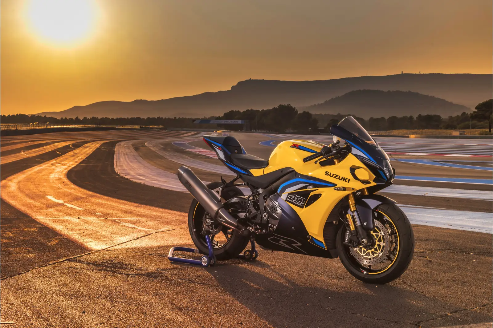 Suzuki GSX-R1000R 2026 Pearl Ignite Yellow — Enghave Motor