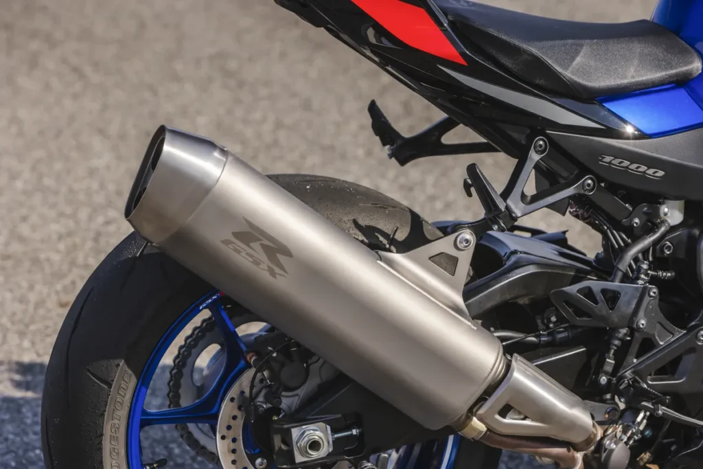 Suzuki GSX-R1000R 2026 lydpotte i titanium — Enghave Motor