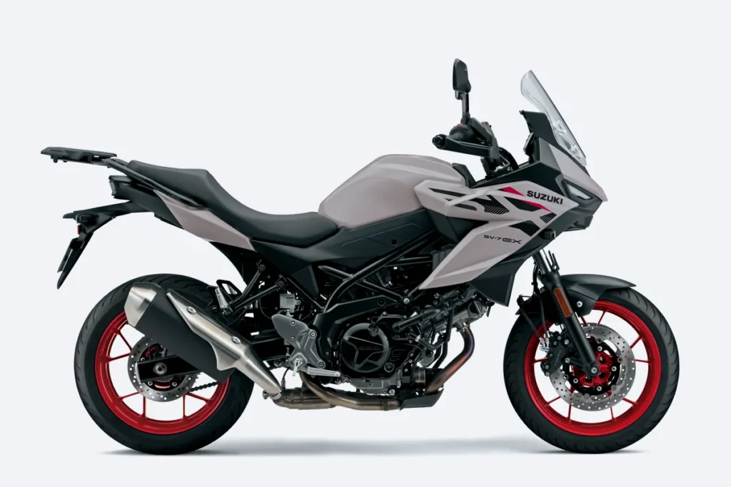 Suzuki SV-7GX Pearl Matt Greige set fra siden — Enghave Motor