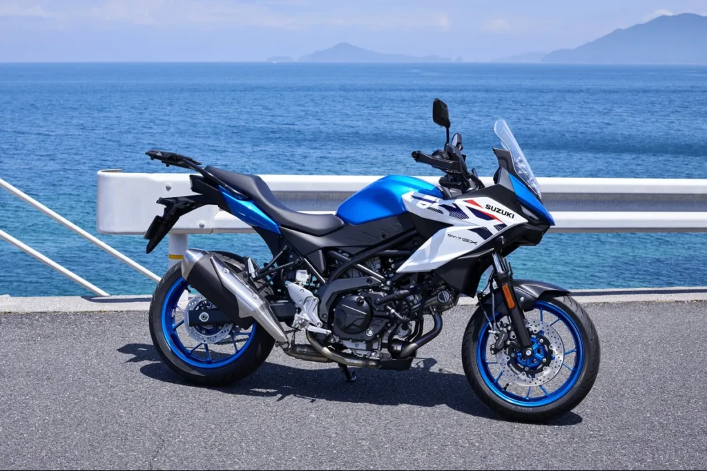 Suzuki SV-7GX set fra højre side med udstødning — Enghave Motor